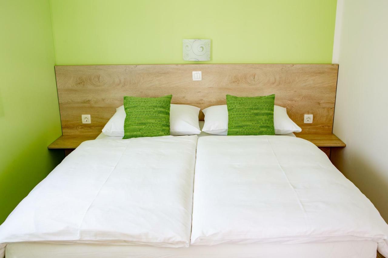 Rooms Sajina Podgrad  ภายนอก รูปภาพ